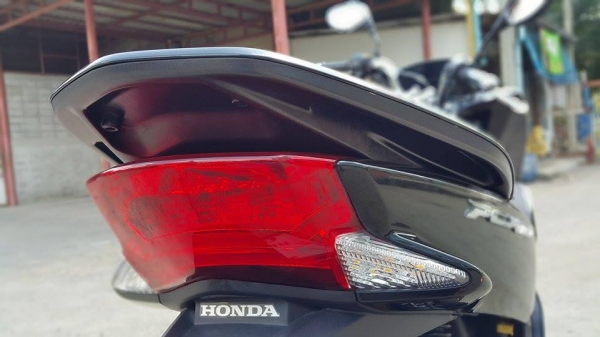 New PCX 2014 แต่งเรียบๆ สวยกิ๊ก วิ่งน้อย ขายถูก ต่อรองได้ครับ