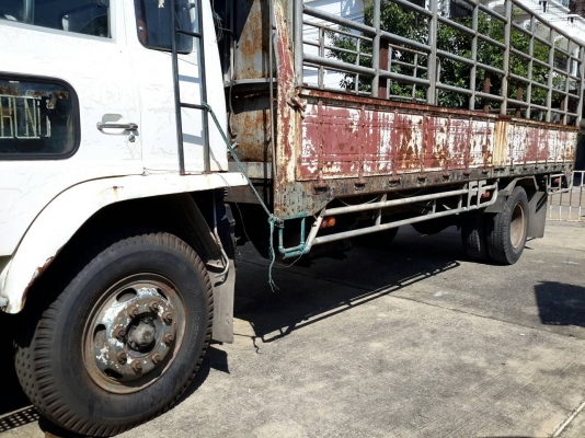 ขาย รถบรรทุก 6 ล้อ HINO  FF177 ยาว.7.5.ม สวยๆ พร้อมใช้งาน