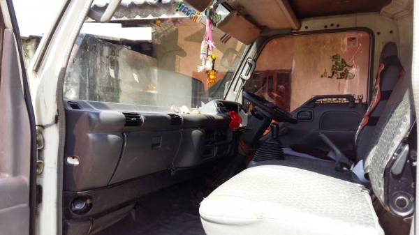 หกล้อ อีซูซุ NPR130ปี50 ช่วงยาว5ม สภาพดีสวยบางเดิมกริ๊ปทั้งคัน ทะเบียนพร้อมโอน ราคา 590,000บ ครับท่าน หกล้อ อีซูซุ NPR130ปี50 ช่วงยาว5ม สภาพดีสวยบางเดิมกริ๊ปทั้งคัน ทะเบียนพร้อมโอน ราคา 590,000บ ครับท่าน