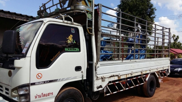 หกล้อ อีซูซุ NPR130ปี50 ช่วงยาว5ม สภาพดีสวยบางเดิมกริ๊ปทั้งคัน ทะเบียนพร้อมโอน ราคา 590,000บ ครับท่าน หกล้อ อีซูซุ NPR130ปี50 ช่วงยาว5ม สภาพดีสวยบางเดิมกริ๊ปทั้งคัน ทะเบียนพร้อมโอน ราคา 590,000บ ครับท่าน