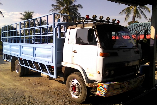 ขาย6ล้ออีซูซุ เครื่อง6BG175แรงกระบะคาร์โก้ยาว6.50เมตรพร้อมใช้งาน ขาย6ล้ออีซูซุ เครื่อง6BG175แรงกระบะคาร์โก้ยาว6.50เมตรพร้อมใช้งาน