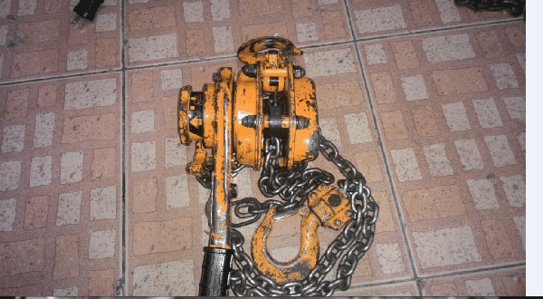 ขายด่วนรอกมือโยก(รอกกำมะลอ) KITO 0.8 TON Made in japan.