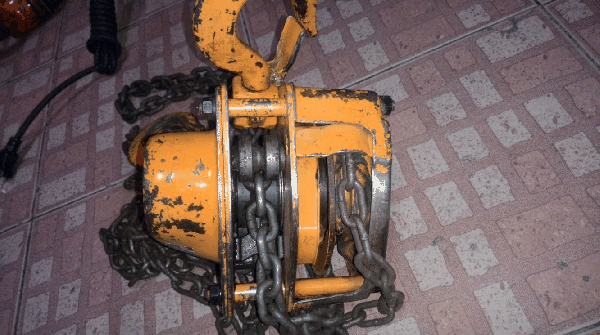 ขายด่วนรอกมือสาว KITO 1 TON. Made in japan. ขายด่วนรอกมือสาว KITO 1 TON. Made in japan.