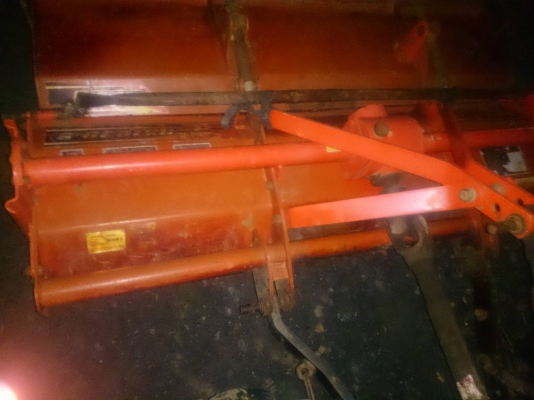 คูโบต้า 3608  พร้อมอุปกรณ์ 3 ชิ้น โรตารี่สวยๆ ดันหน้าสวยๆ ผานพรวน6 สวยๆ. รถใช้งาน 1600 ชม. เครื่องแน่นเกียร์ดี เฟืองดี ไม่มีเยิ้ม