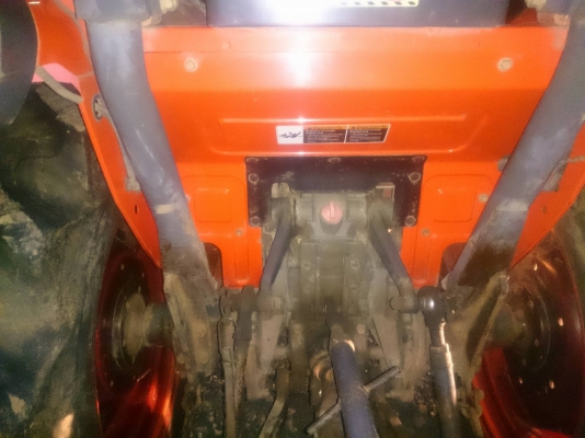 คูโบต้า 3608  พร้อมอุปกรณ์ 3 ชิ้น โรตารี่สวยๆ ดันหน้าสวยๆ ผานพรวน6 สวยๆ. รถใช้งาน 1600 ชม. เครื่องแน่นเกียร์ดี เฟืองดี ไม่มีเยิ้ม
