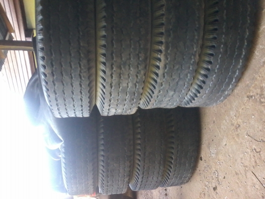 ขายยางสวย8ชุด18500 บริสโตนทั้งชุดยังพร้อมใช้