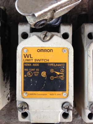ขาย...LIMIT SWITCH OMRON
