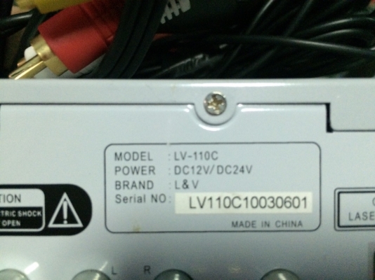 เครื่องเล่นL&amp;V LV-110C รองรับไฟ12V 24V USB DVD VCD MP3 CD ชุดรีโมท พร้อมรีโมท ไฟต่อที่จุดบุหรี่ได้เลย มือ2 ญี่ปุ่น