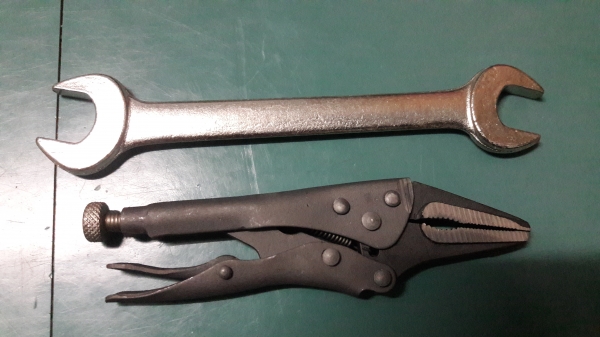 ขายคีมล็อคปากยาวCROSSMAN USA. SIZE 5"ใหม่เก่าเก็บคู่ปากตายเบอร์14-15 GERMANY.