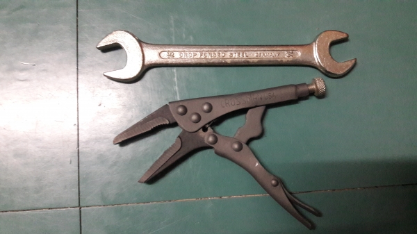 ขายคีมล็อคปากยาวCROSSMAN USA. SIZE 5"ใหม่เก่าเก็บคู่ปากตายเบอร์14-15 GERMANY.