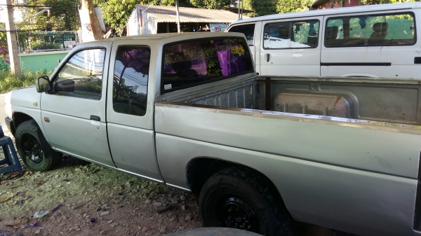 ขายถูกครับ NISSAN BIC M แค็บ จอโค้ง ปี38 เครื่อง ฝาแดง ครับ ขายถูกครับ NISSAN BIC M แค็บ จอโค้ง ปี38 เครื่อง ฝาแดง ครับ