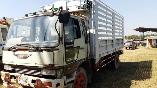 หกล้อ ฮีโน่ FF3H195ปี39 ช่วงยาว 5.30 ม ทะเบียนพร้อมโอน ราคา 455,000บ