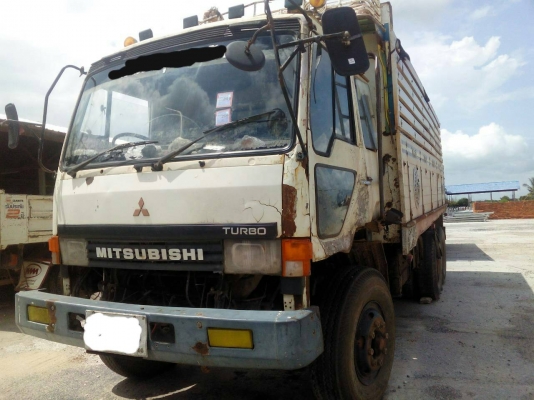 FUSO TURBO แม่ดั้ม-ลูกดั้ม MITSUBISHI   FN527M-TF3571 เครื่อง 6D40Turbo-220 แรง แอร์เย็น  หัวบาง ยางดี คัสชีสวย เบรคใหญ่ เพลาบุ๋ม  เล่มทะเบียนพร้อมโอนราคา 880,000 090-772-3710 090-772-3708
