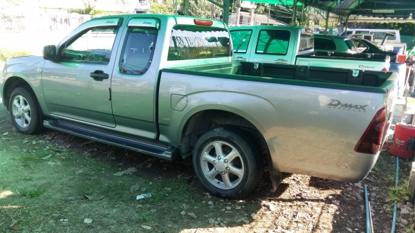 ขายดาวน์ครับ รถกระบะ แค็บ ISUZU D MAX 2500 ปี 06 เครื่องคอมมอนเรล รถสวยไม่ค่อยได้ใช้งาน