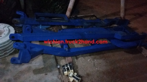 ขายแล้วครับ ชุดดันหน้ารถไถฟอร์ด6600-6610 เพลาเดียวของไคเฮงหลี บ้านโป่ง สภาพสวยมากราคา35,000 (ไม่มีใบดันนะครับ)