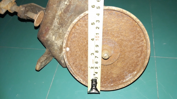 ขายหินเจียรมือหมุนงานเก่าพร้อมใบเจียรขนาด6นิ้ว ขายหินเจียรมือหมุนงานเก่าพร้อมใบเจียรขนาด6นิ้ว