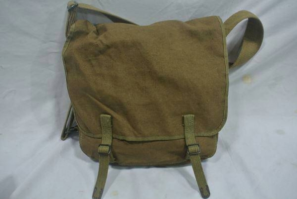 ขายกระเป๋าทหารเยอรมันยุคสงครามไว้ใส่เครื่องมือเครื่องใช้ได้ ขายกระเป๋าทหารเยอรมันยุคสงครามไว้ใส่เครื่องมือเครื่องใช้ได้