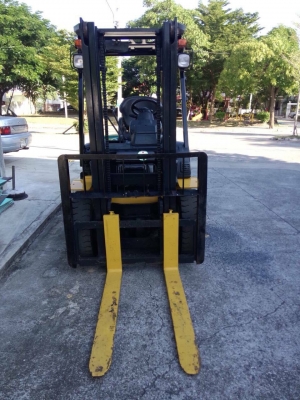 โคมัตสุ 2 ตัน รุ่น FD20_16 เกียร์ออโต้ เสา 3 เมตร