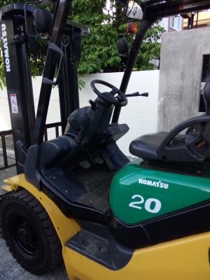 โคมัตสุ 2 ตัน รุ่น FD20_16 เกียร์ออโต้ เสา 3 เมตร