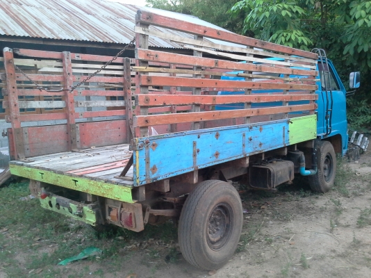 ขายรถอีแต๋น เครื่อง ISUZU เครื่อง 85 แรงม้า พร้อมใช้งาน หัวสวยๆและคัดซีส์ สวยๆ  หน้าห้า  สำหรับชาวไร่ชาวสวนมาแล้ว อยากได้จริง ลดได้ครับ