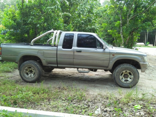 ขายรถกระบะ TOYOTA 2800 4WD 4X4 รถประกอบนอก ราคา 280000