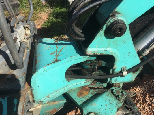 ขายรถแบคโฮ KOBELCO SK035 เอกสารอินวอย ระบบไฟเต็ม ราคา 300000