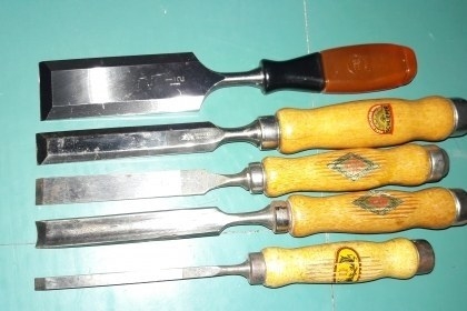 ขายสิ่วชุดงานเก่าเยอรมันสวีเดนตราตา รวงข้าว เหรียญทอง จระเข้สามดาว