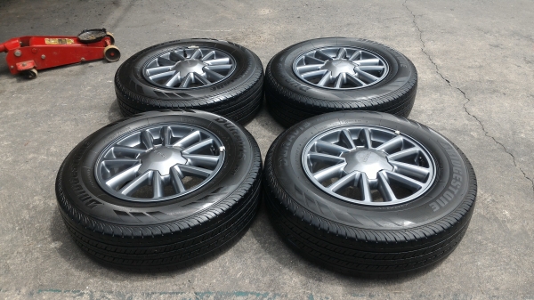 ล้อisuzu ขอบ16 6รูพร้อมยางสวขยๆครับ