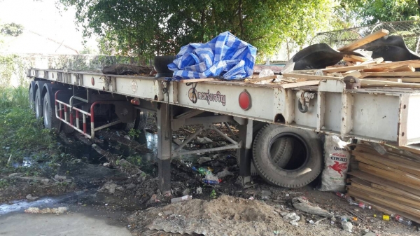 หางพ่วง 3ค่าน ปี54 พื้นเรียบ ยาว12ม ขอสภาพไม่ได้ใช้งาน ทะเบียนพร้ม หางพ่วง 3ค่าน ปี54 พื้นเรียบ ยาว12ม ขอสภาพไม่ได้ใช้งาน ทะเบียนพร้ม