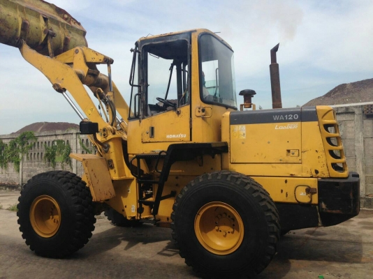 ขายรถตัก KOMATSU WA120-3 สภาพพร้อมใช้ เครื่องเกียร์ดี แรงดีเยี่ยม ยางสวยทั้งสี่เส้น แขนเดิม เอกสารสัญญาซื้อขาย