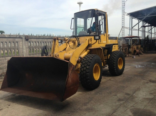 ขายรถตัก KOMATSU WA120-3 สภาพพร้อมใช้ เครื่องเกียร์ดี แรงดีเยี่ยม ยางสวยทั้งสี่เส้น แขนเดิม เอกสารสัญญาซื้อขาย
