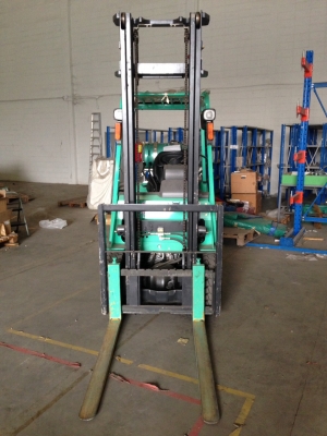 สนใจต่อรองราคาได้ที่ salesแอดannexpower.com Mitsubishi Fork-Lift เบนซิน ติดแก๊ส LPG รับโหลด 1.5 ตัน สูง 4 เมตร ใช้งานน้อยมาก