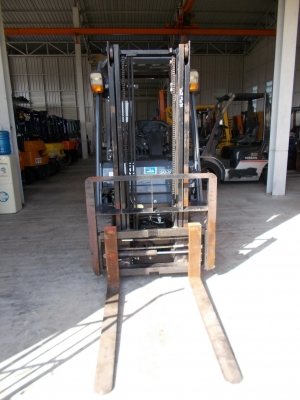 ขายโฟล์คลิฟท์ TOYOTA รุ่น 8