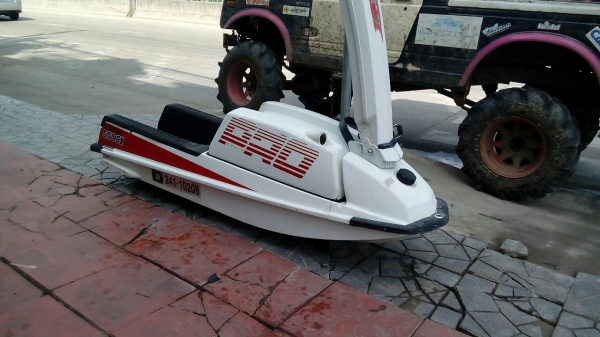 คาวา 550 เรือพร้อมขับ