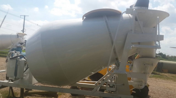 โม่ปูน ขนาด 2.5 คิว มือสอง (ซื้อขายตามสภาพ)