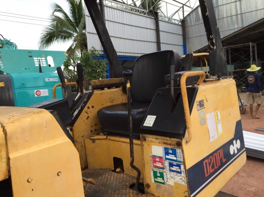 มาแล้วจ้า!!!!!!!  รถแทร็คเตอร์ KOMATSU D20PL-6 เก่า ญี่ปุ่น  สวยมากๆๆ    พร้อมใช้งาน  ราคาโปรโมชั่น  โทร 089-7462641 สุวรรณีจ้า....