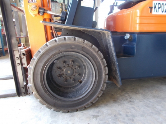 ขายโฟล์คลิฟท์TOYOTAรุ่น5 2.5ตัน