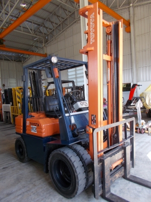 ขายโฟล์คลิฟท์TOYOTAรุ่น5 2.5ตัน
