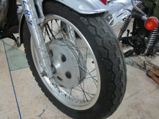 ขายSR400ปี98เลขเต็ม อินวอยออกชื่อผู้ซื้อครับ รถประกอบใหม่ครับ (รับแลกเทริน์)รายละเอียดด้า้นใน