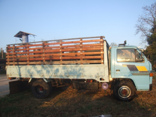 ขาย 6 ล้อ ISUZU  NKR  110