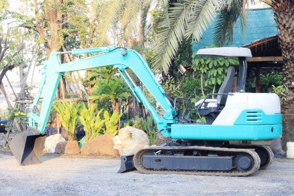 ขายรถแม็คโค IHI 45J (เทียบเท่า KOMATSU PC45) นำเข้าจากญี่ปุ่น รถสวย พร้อมใช้งาน ติดต่อ 086-775-7900