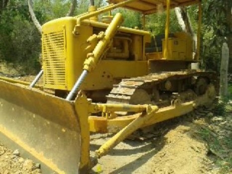 ขาย Caterpillar D6 สภาพ พร้อมใช้งาน ขาย Caterpillar D6 สภาพ พร้อมใช้งาน