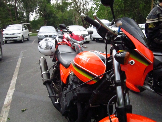 ลดราคา kawazaki zephyr 750 ทะเบียน แท้ กทม. พร้อมโอน เครื่อง อินนา