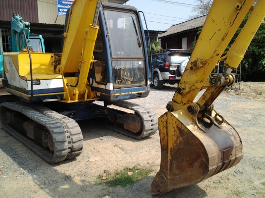 ขายด่วน..รถแบคโฮ KOBELCO SK60 รถสวยจี๊ด เก่าญี่ปุ่น สีเดิม ๆ ไมล์ชั่วโมงน้อยมาก สภาพเก่าเก็บ จัดไฟแน๊นซ์ สบายๆ.