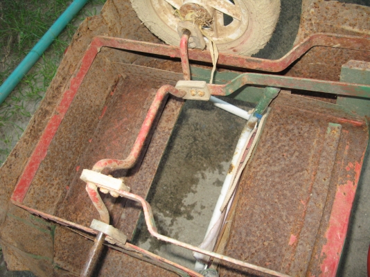 jeep+โฟล์คเต่า 2 คัน สุพรรณบุรี