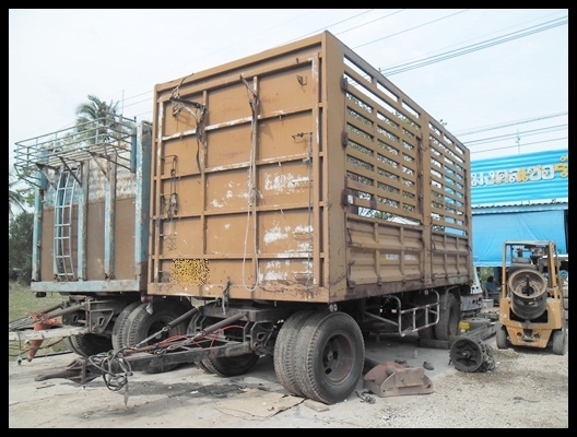 สิบล้อเครื่อง K 13 แม่+ลูก