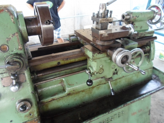 แท่นกลึง 3.5 ฟุต อังกฤษ สภาพสวย 2 เพลา เกียร์บล็อก 40,000