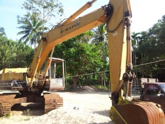 ขายด่วน!! KOMATSU PC 200-3 สภาพพร้อมใช้ค่ะ ขายด่วน!! KOMATSU PC 200-3 สภาพพร้อมใช้ค่ะ
