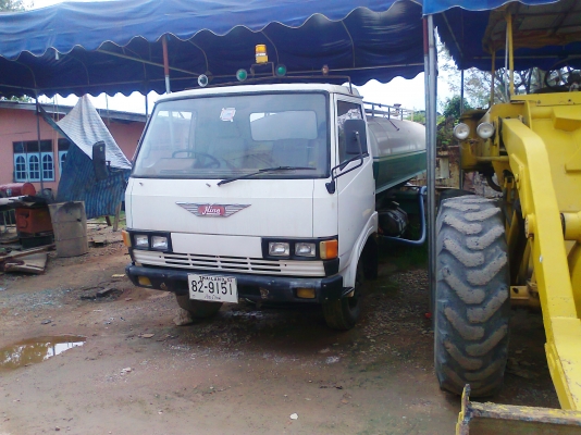 ขายด่วน..รถน้ำ ฮีโน่ HINO KM777 ปี 35 รถสวย ทรงดี ฉีดน้ำได้แรง ได้งานไว ประหยัดน้ำมัน สุดคุ้ม.