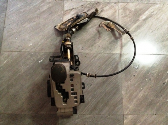 หัวเกียรต์ altis 2005